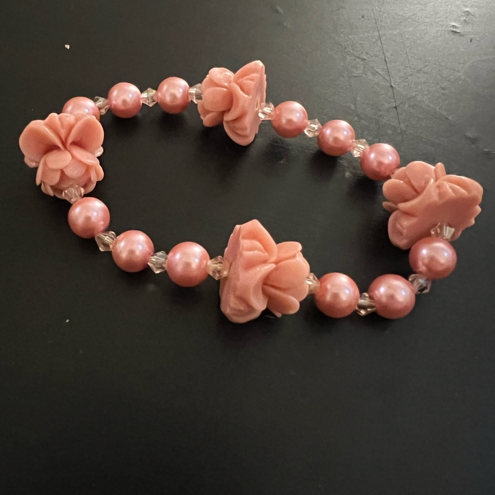 Vintage Pink Floral Beaded Bracelet - Picture 1 of 3